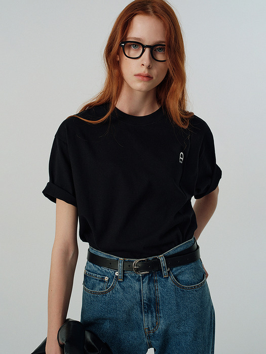 UNISEX LOGO CREASE T-SHIRT BLACK_UDTS5A111BK