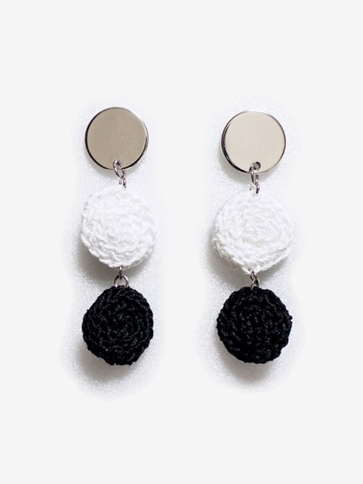 Several Circles knit earring