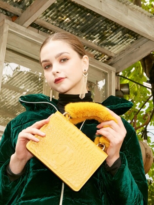 J145 Fur-handle caiman mini bag (yellow)