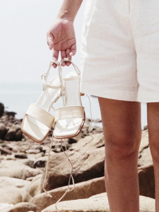 Classic ankle strap Ivory