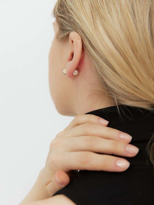 2021 PANTONE stratum pearl earring (YG)