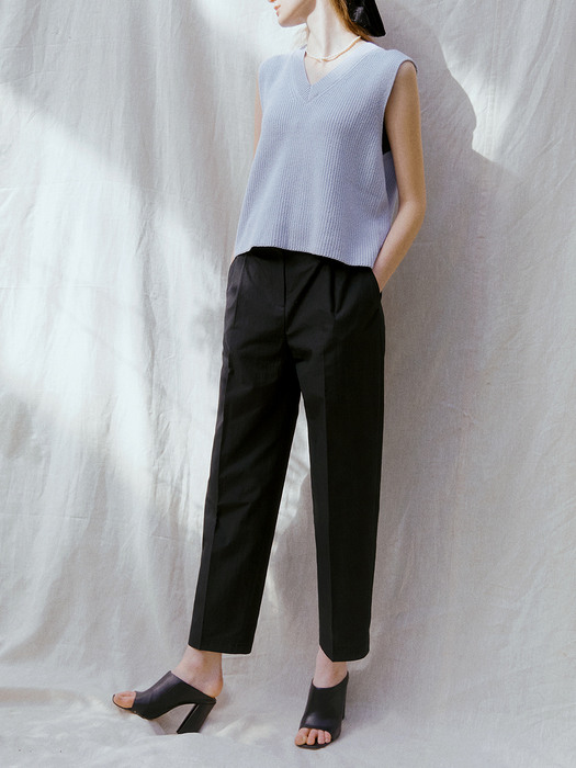 [Conscious] One Tuck Tapered Pants