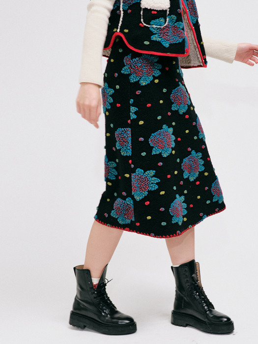 patterned wool-blend skirt