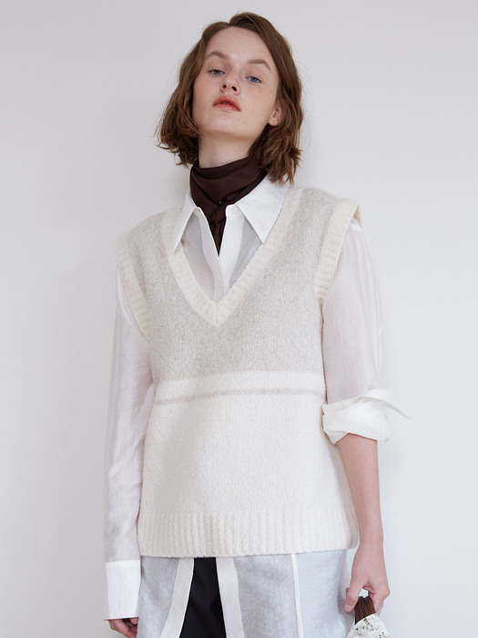 21FW_Two-way V-neck Knit (Ivory/Oatmeal)