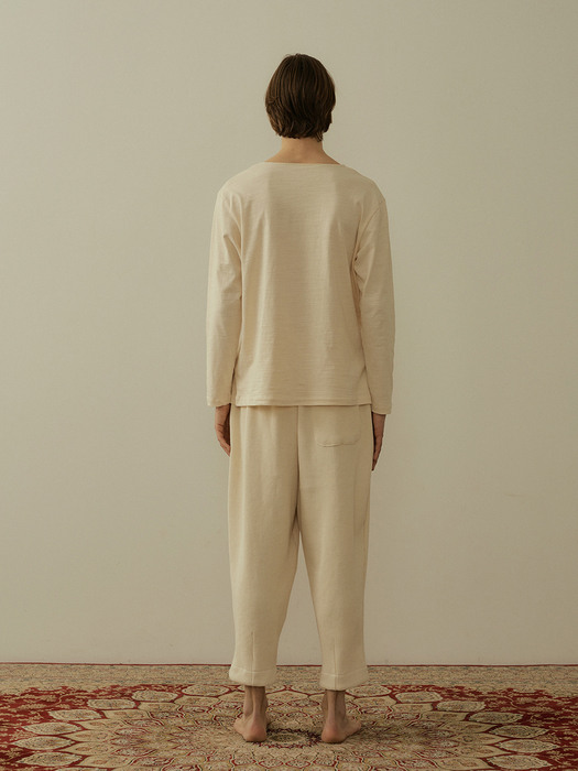 (m) Readymade Cropped Trouser in Waffle Jersey Almond