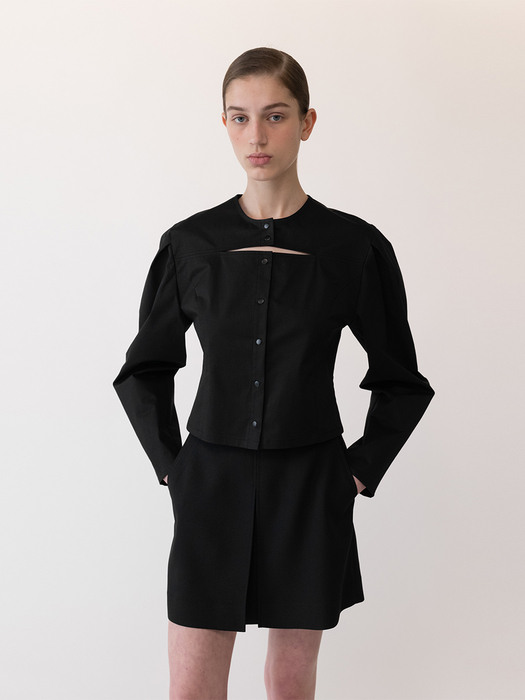Le front slit blouse (black)