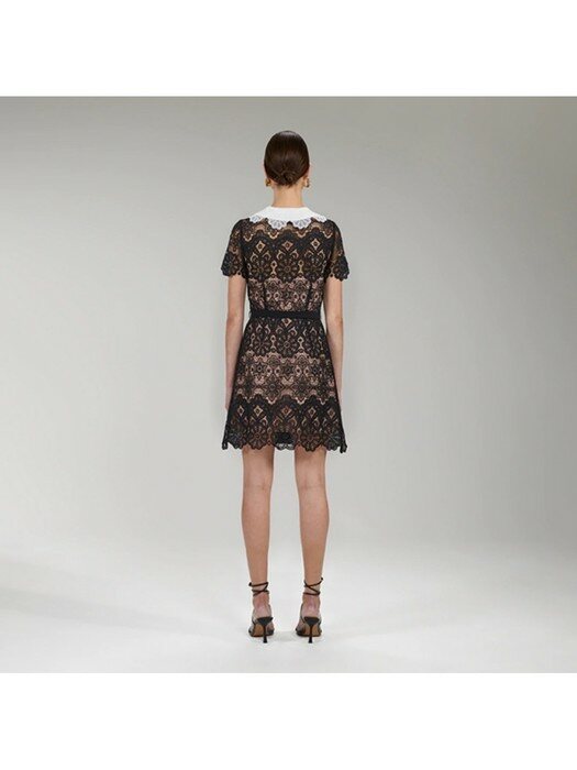 블랙 플로럴 기퓌르 미니 드레스 (PF22-036C)