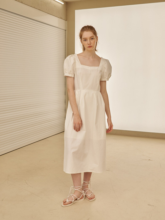 Lovely volume dress (Off-white)