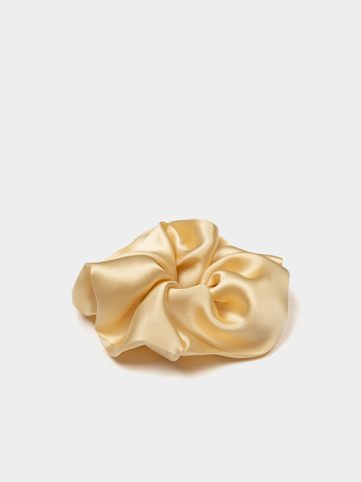 Silk Scrunchie (M) - Butter