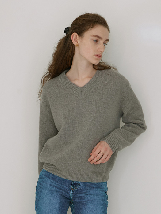 Merino wool loose-fit V neck knit (GREY)