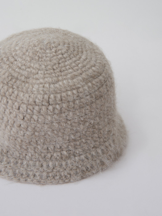 hand knitting bucket hat (oat)