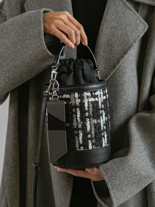 Mini Bucket bag(에코퍼 버킷백)_Black Check