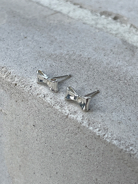 [SILVER 925] BOW SMALL EARRINGS AE223036