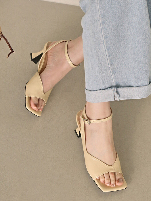 1512 Mia Sandal_3color