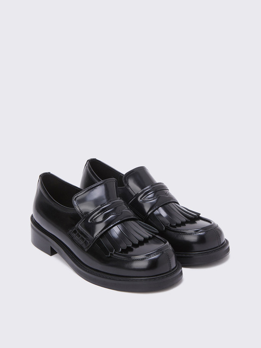 Classic fringe loafer(black)_DG1DS24400BLK