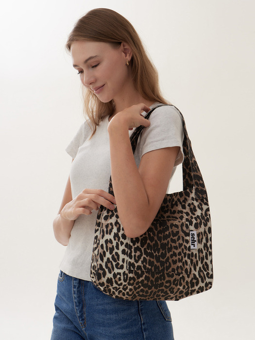 Leopard Twill Cotton Middle Bag (Brown)