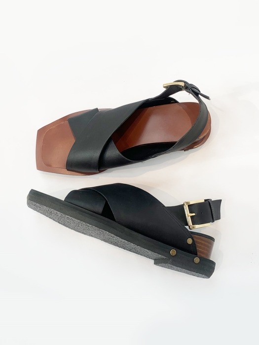 strap classic wedge sandal
