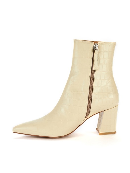 The Boots_Wani Beige