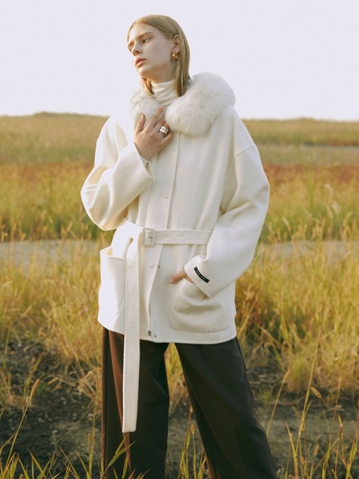 Premium handmade wool real fox fur hoodie short coat in white