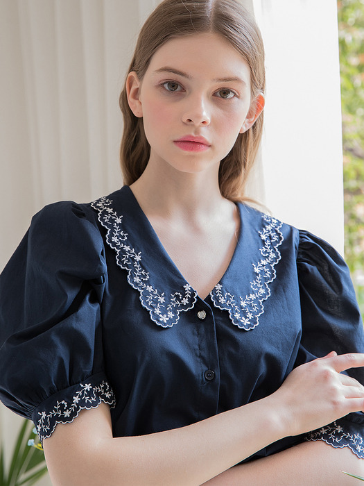 Daisy Colllar Blouse Navy