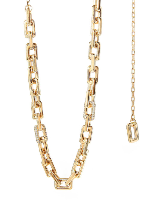 D BOLD PAVE CHAIN CONTROLLING NECKLACE
