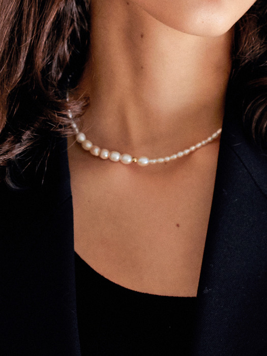 half pearl 7 necklace