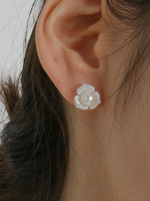 Jasmine Fresh Water-Pearl Silver Earring Ie184 [Silver]