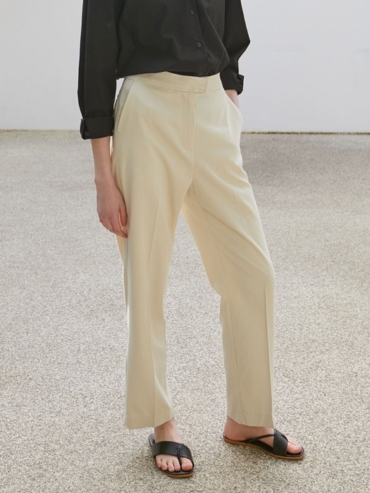 Relaxed Straight Pants - Beige