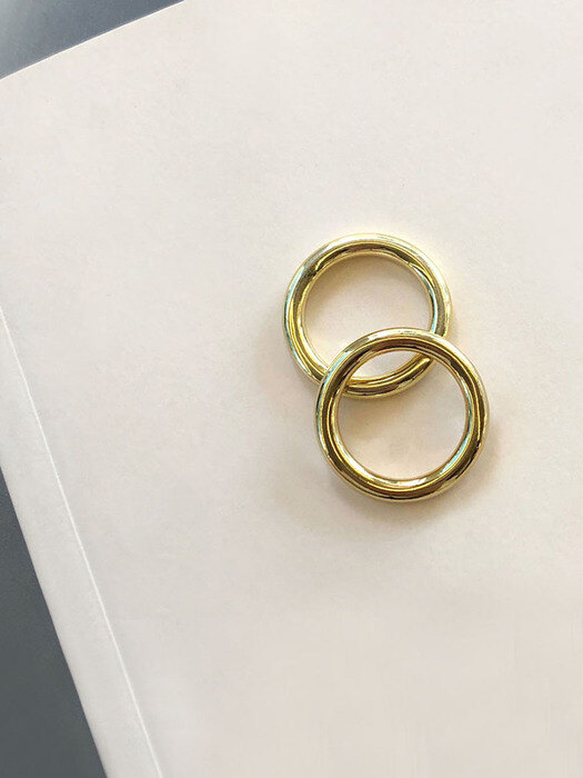 Simple Basic Layered Bold Ring