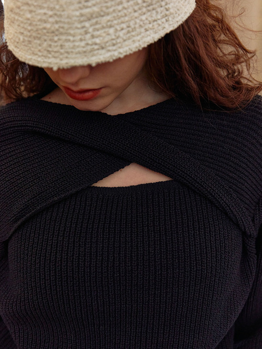 TWS TWIST VOLUME CROPPED KNIT_2 COLOR