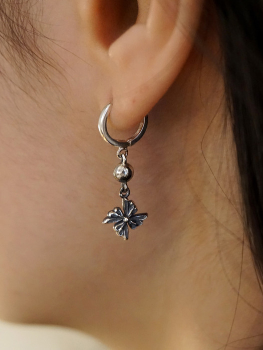 The Butterfly Dream 人 (earring)