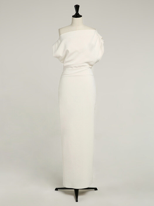 ATHENA Asymmetric sleeve flared maxi dress (Ivory)