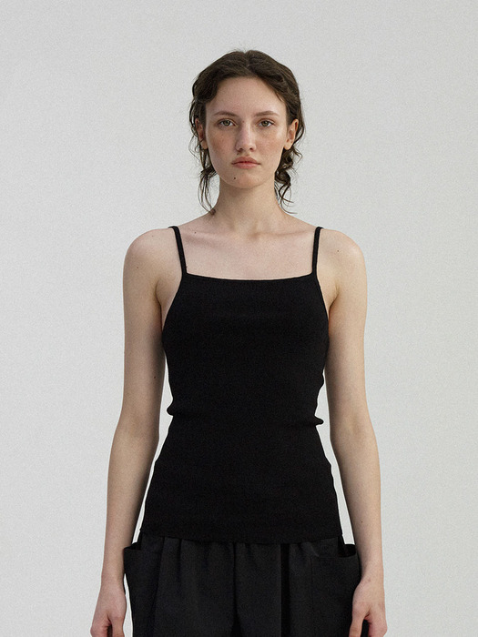 Yekki knit sleeveless (Black)