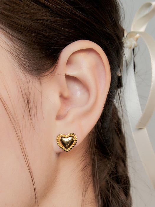 lala heart earring