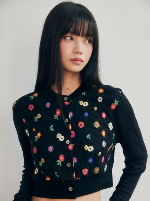 WOOL BLENDED FLOWER EMBROIDERY CARDIGAN_BLACK