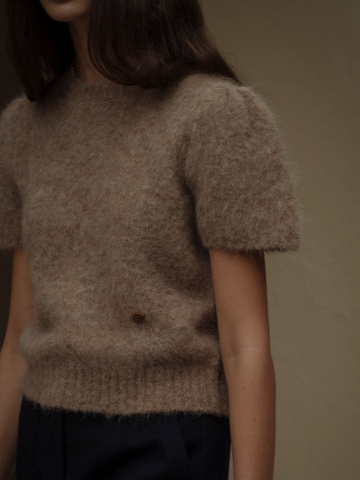 Alpaca shirring round neck knit(Beige)