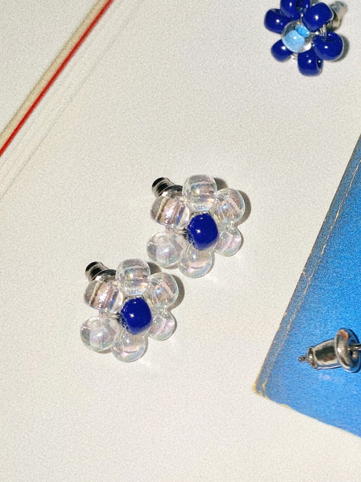 Shiny Glass Flower Beads Earring