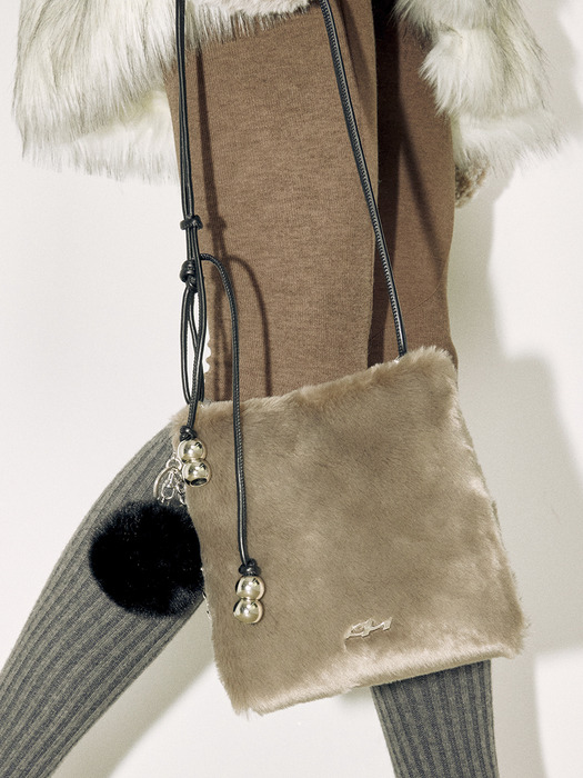 BERU BAG (FUR) / BEIGE