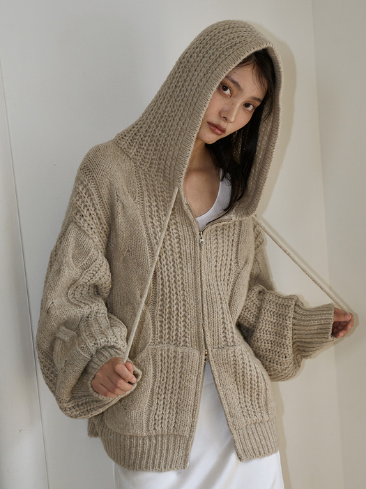 [10차 리오더] CABLE KNIT HOOD ZIP-UP-BEIGE