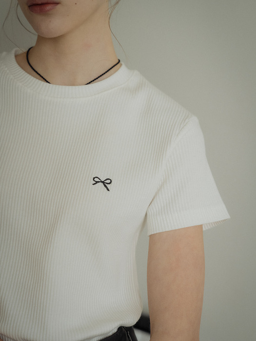 Ribbon Embroidery half sleeve ribbed t-shirt_Ivory