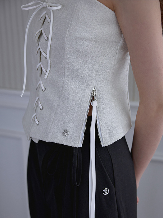 Leather Strap Eyelet Sleeveless [Ivory]