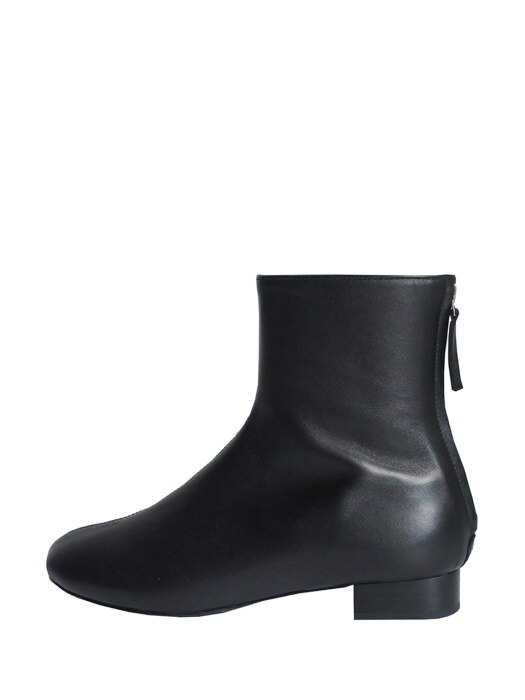 round ankle boots- black