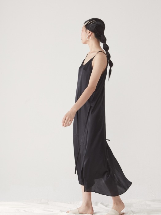 SILK SLIP DRESS _ SATIN BLACK