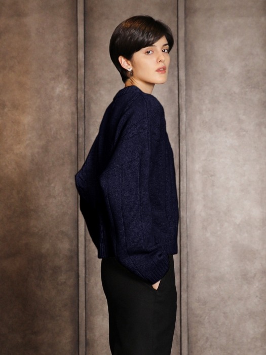 Cashmere round cable sweater_Navy