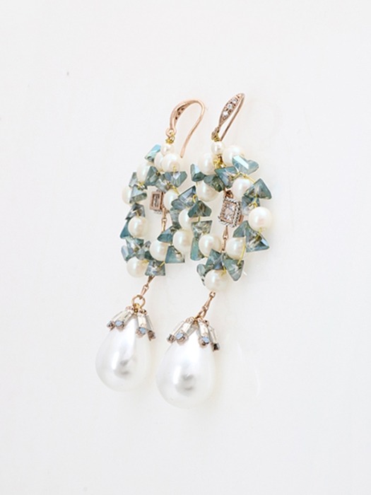 Crystal Garland Pearl ``drop`` Earrings