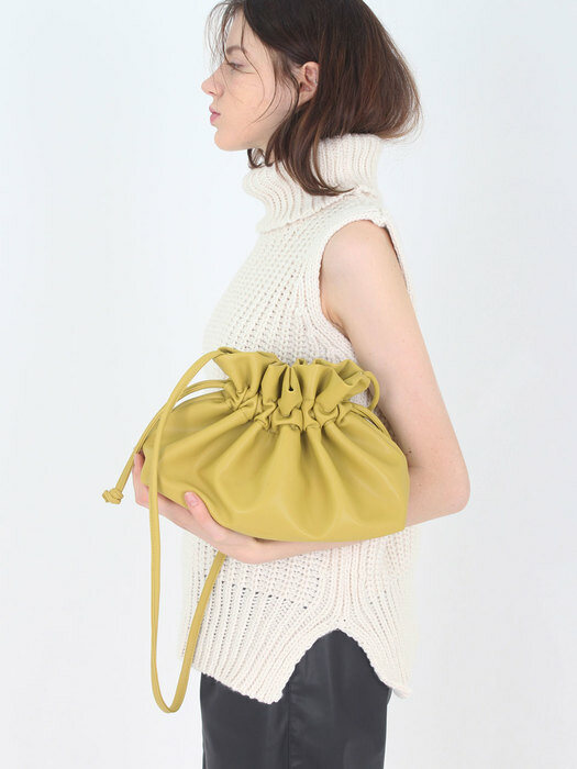String shoulder bag [Mustard]