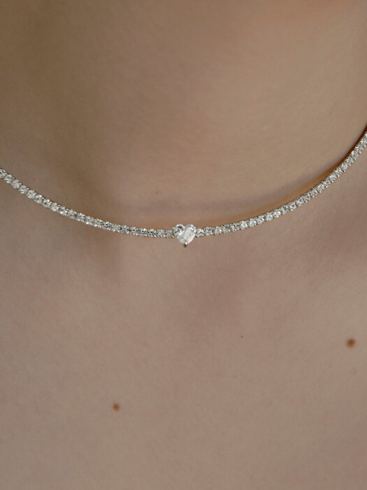 heart cubic choker