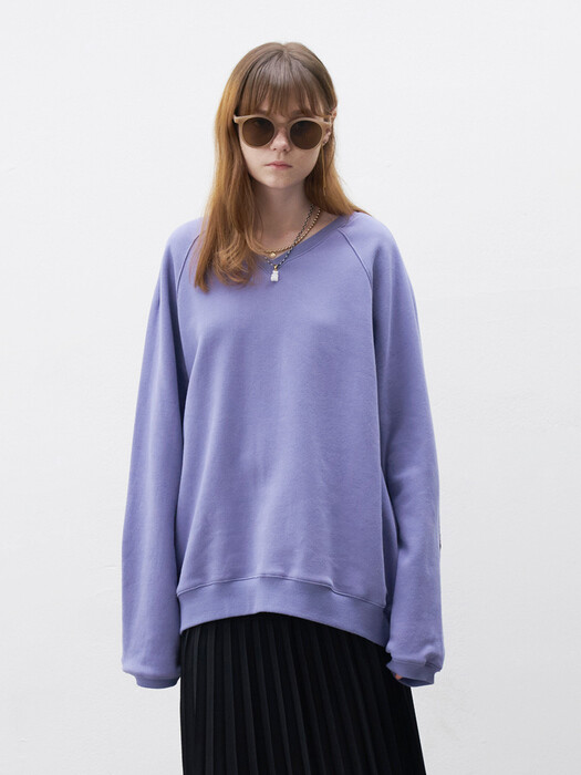 21 Fall_Purple V-Neck Sweatshirt 