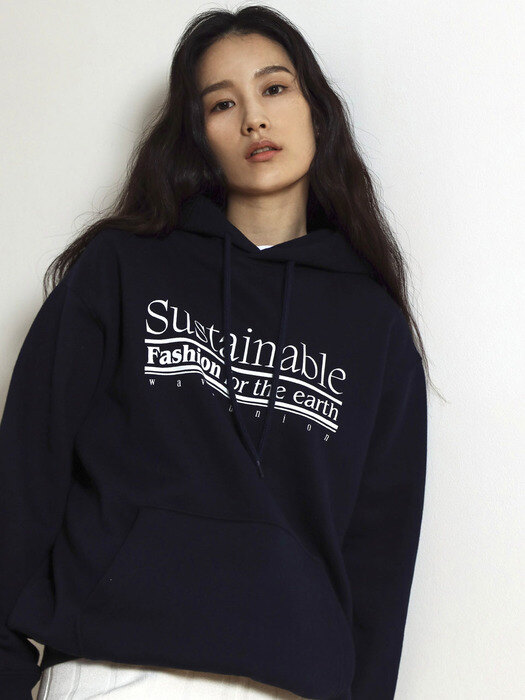 Sustainable hoodie navy