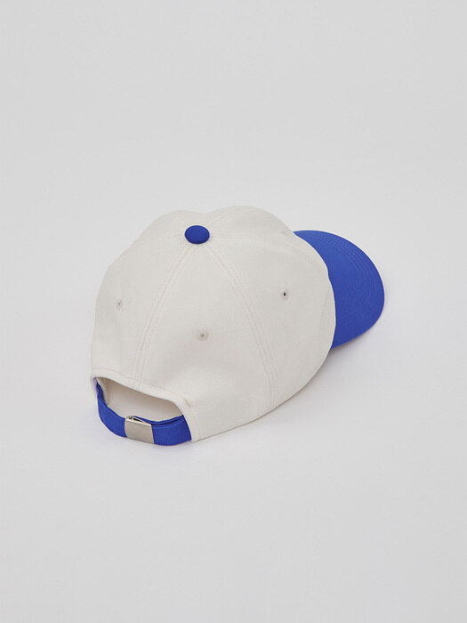 CAP ONE. WHITE/BLUE